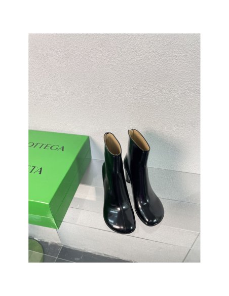 Cheap Reps Bottega Veneta Atomic Ankle Boots In Black Lambskin