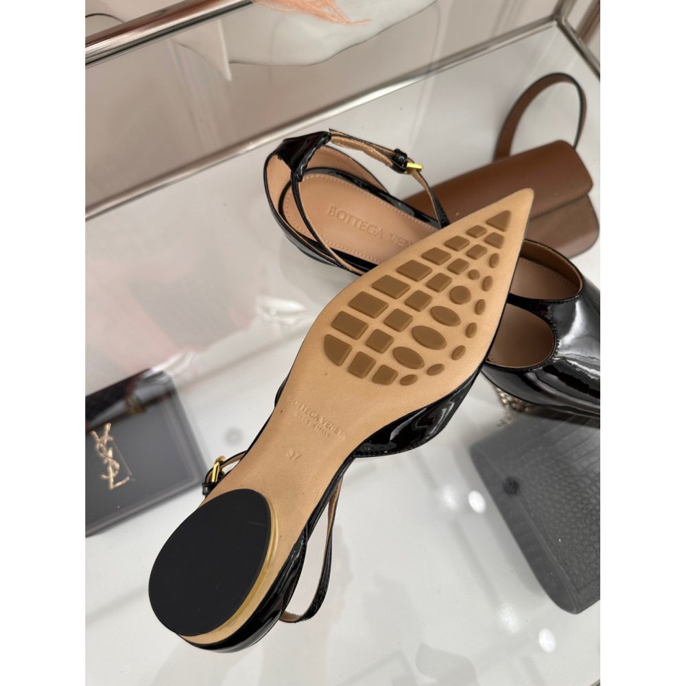 Cheap Reps Bottega Veneta Rocket T-Bar Ballerina Flats In Black Patent Leather