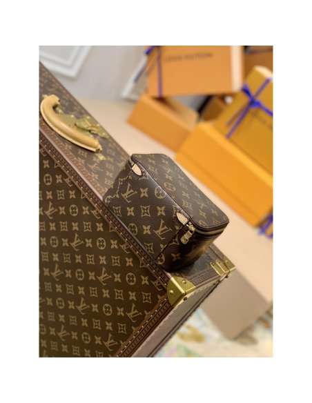 Louis Vuitton Bags M43688 17*8.5*9.5cm,Louis Vuitton Bags
