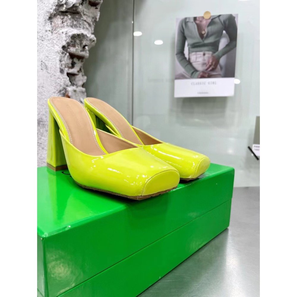 Cheap Reps Bottega Veneta Tower Mules In Yellow Patent Calfskin