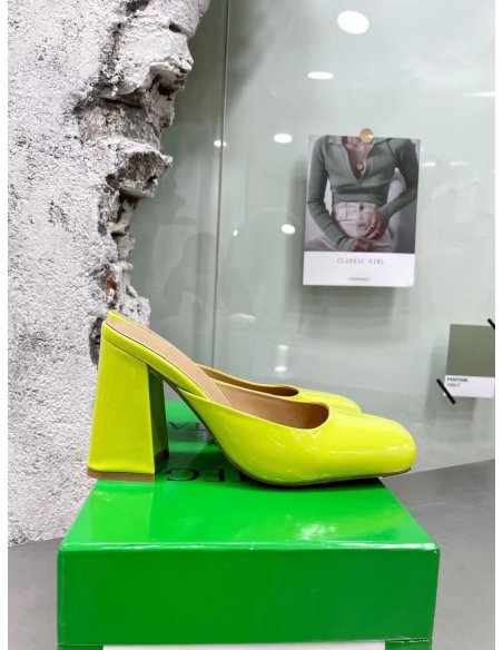 Cheap Reps Bottega Veneta Tower Mules In Yellow Patent Calfskin