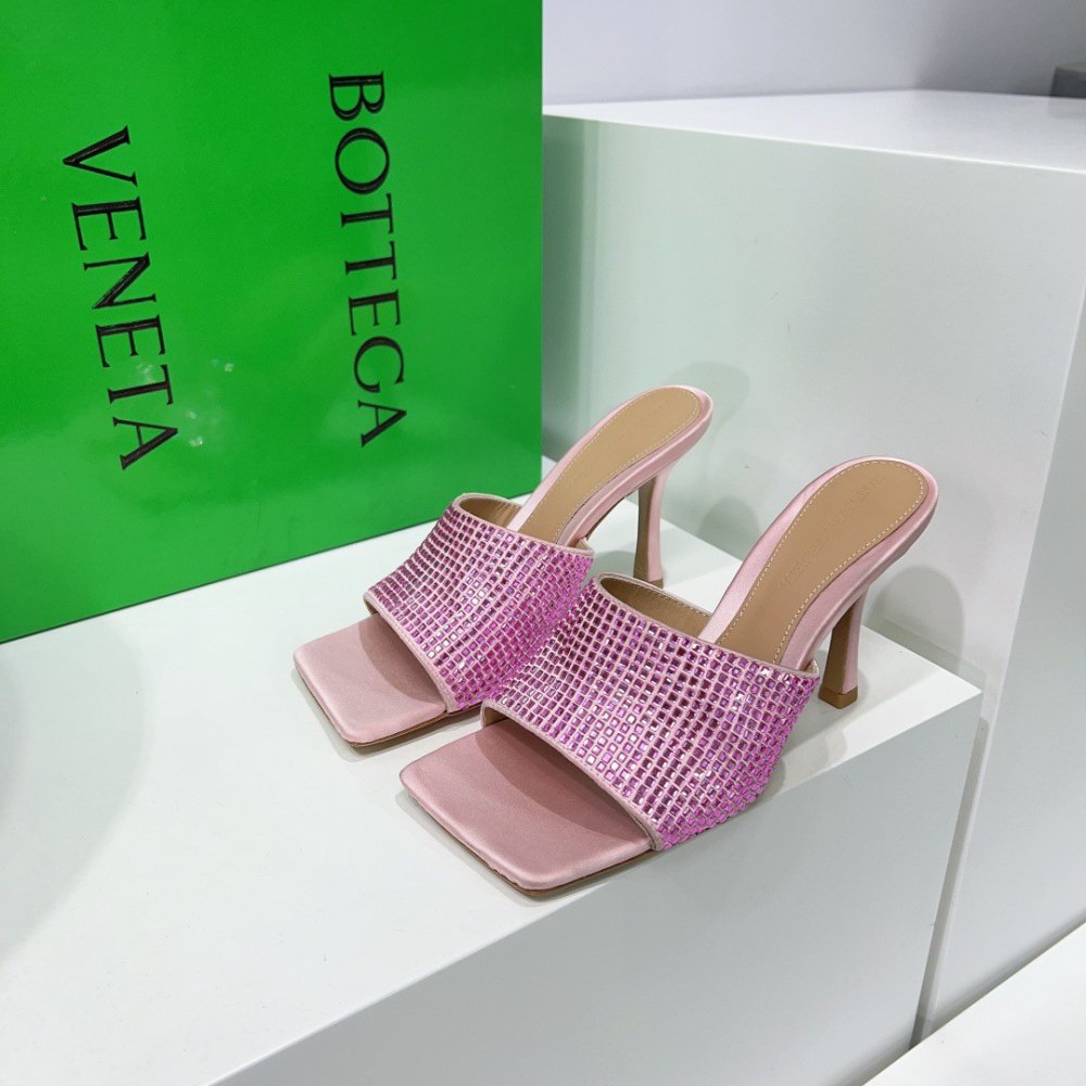 Cheap Reps Bottega Veneta Stretch Mules 90mm In Pink Strass-embellished Satin