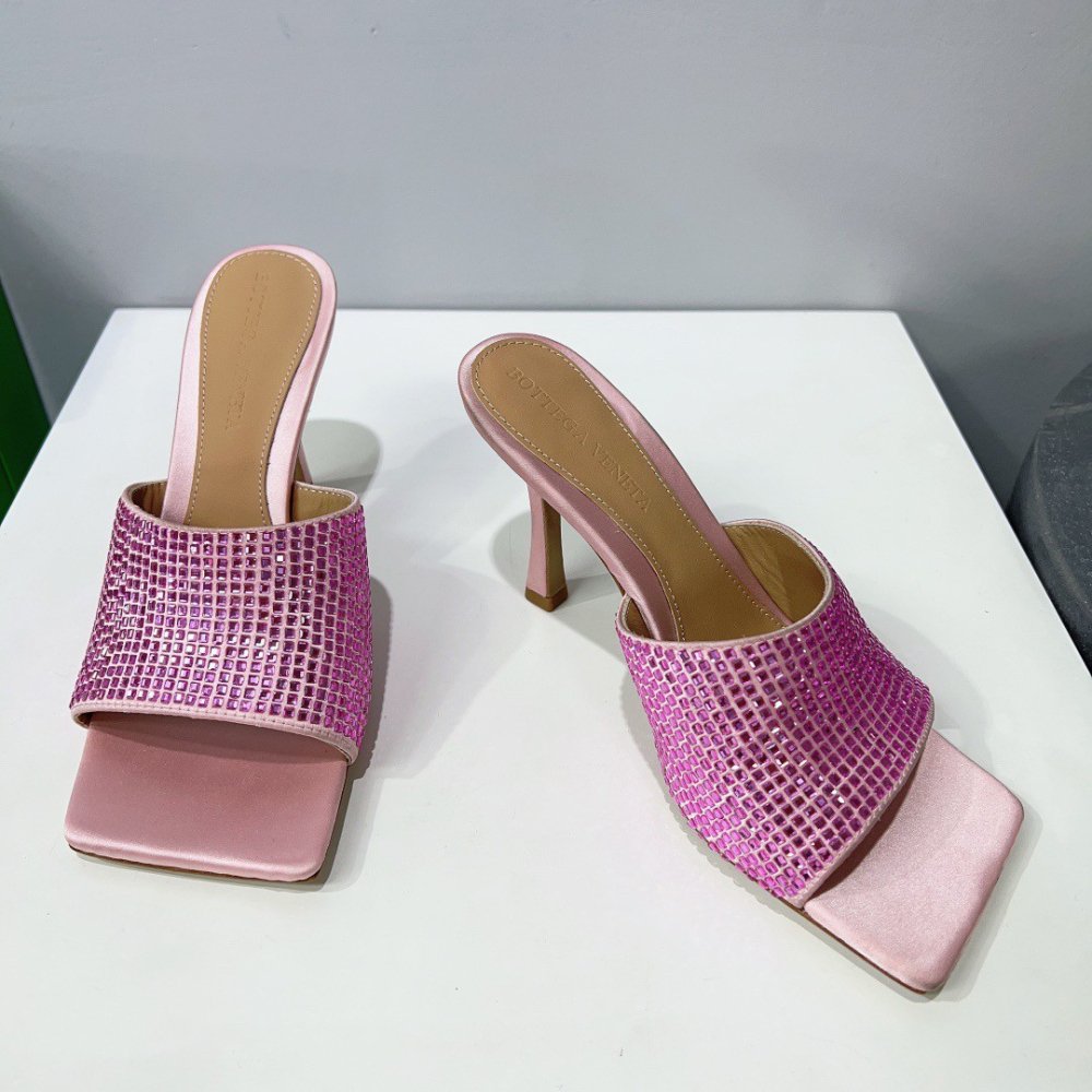 Cheap Reps Bottega Veneta Stretch Mules 90mm In Pink Strass-embellished Satin