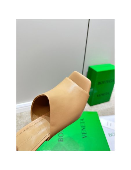 Cheap Reps Bottega Veneta Knot Mules 90mm In Beige Lambskin