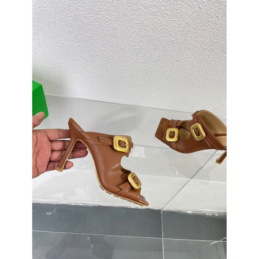 Cheap Reps Bottega Veneta Stretch Buckle Mules in Caramel Calfskin