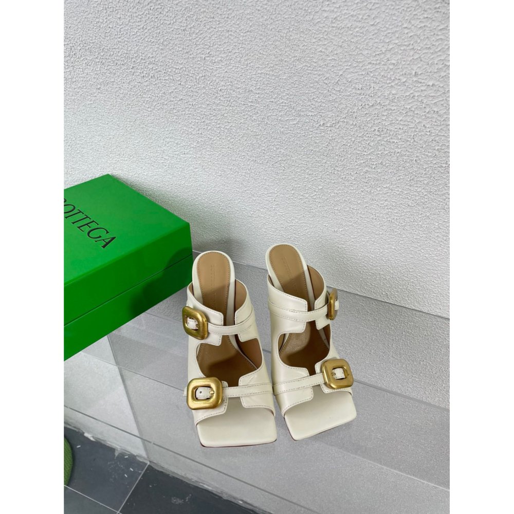 Cheap Reps Bottega Veneta Stretch Buckle Mules in White Calfskin