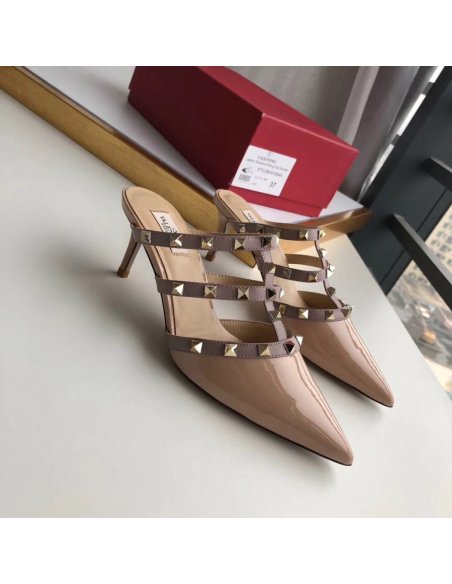 Cheap Reps Valentino Rockstud Mules 50mm In Nude Patent Calfskin