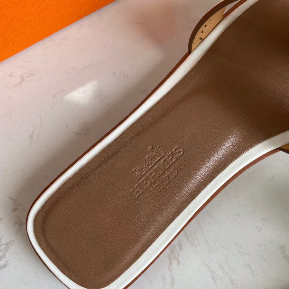 Cheap Reps Hermes Oran Slide Sandals In White Swift Perforated Calfskin