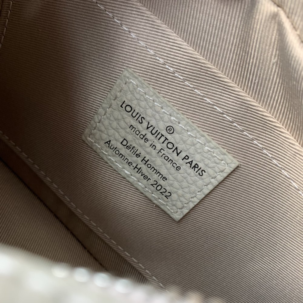 Louis Vuitton Bags M81606 18.5*13*8cm,Louis Vuitton Bags