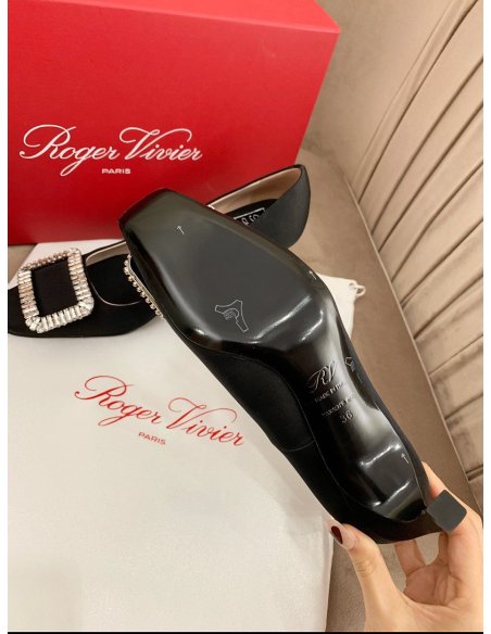 Cheap Reps Roger Vivier Trompette Crystal Buckle Pumps in Black Satin