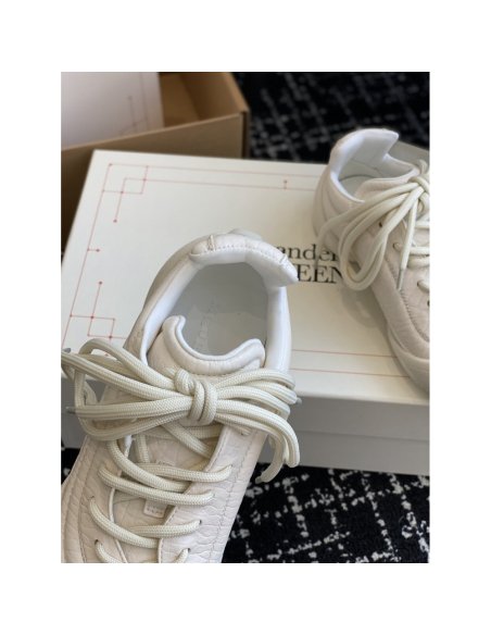Cheap Reps Alexander McQueen Womens Flexion Sneakers in White Leather