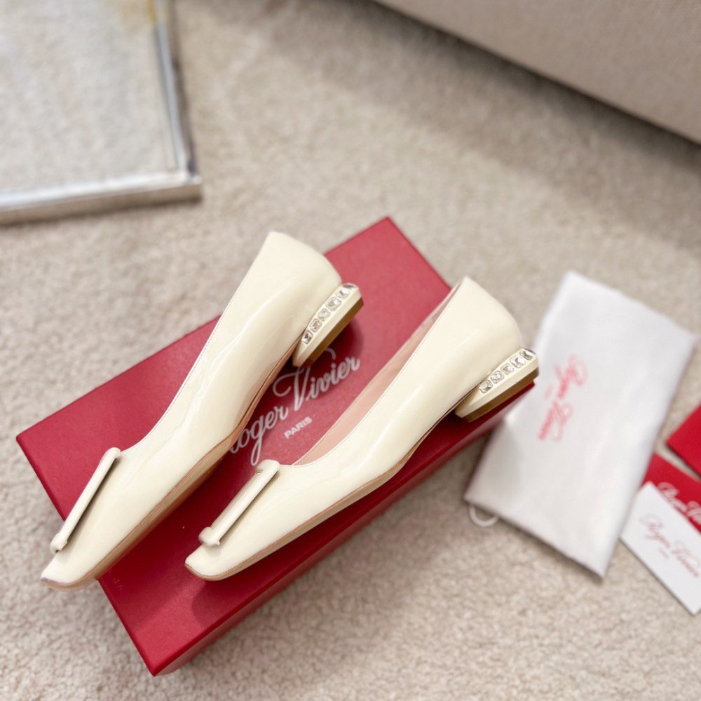 Cheap Reps Roger Vivier Strass Heel Covered Buckle Ballerinas In White Patent Leather