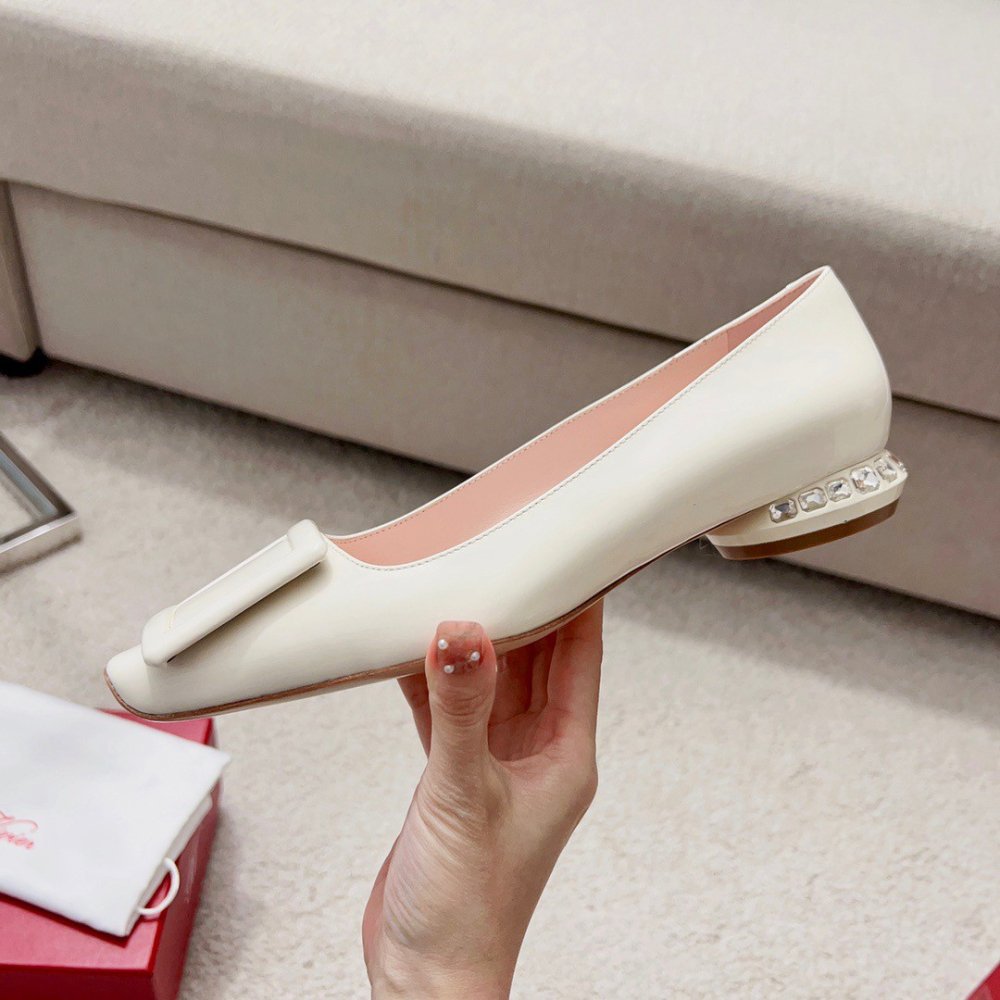 Cheap Reps Roger Vivier Strass Heel Covered Buckle Ballerinas In White Patent Leather