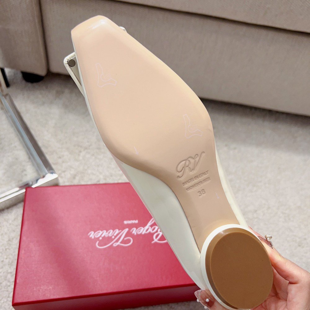 Cheap Reps Roger Vivier Strass Heel Covered Buckle Ballerinas In White Patent Leather