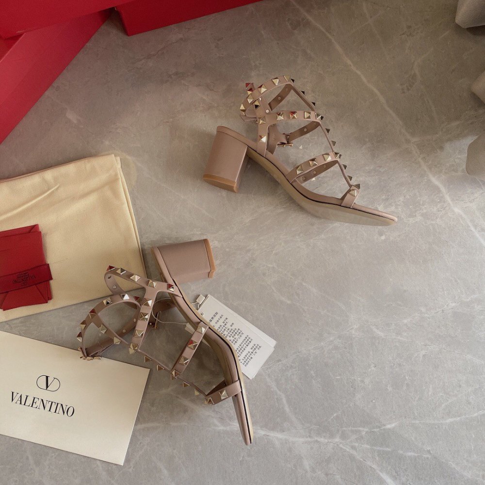 Cheap Reps Valentino Rockstud Ankle Strap Sandals 60mm In Poudre Calfskin