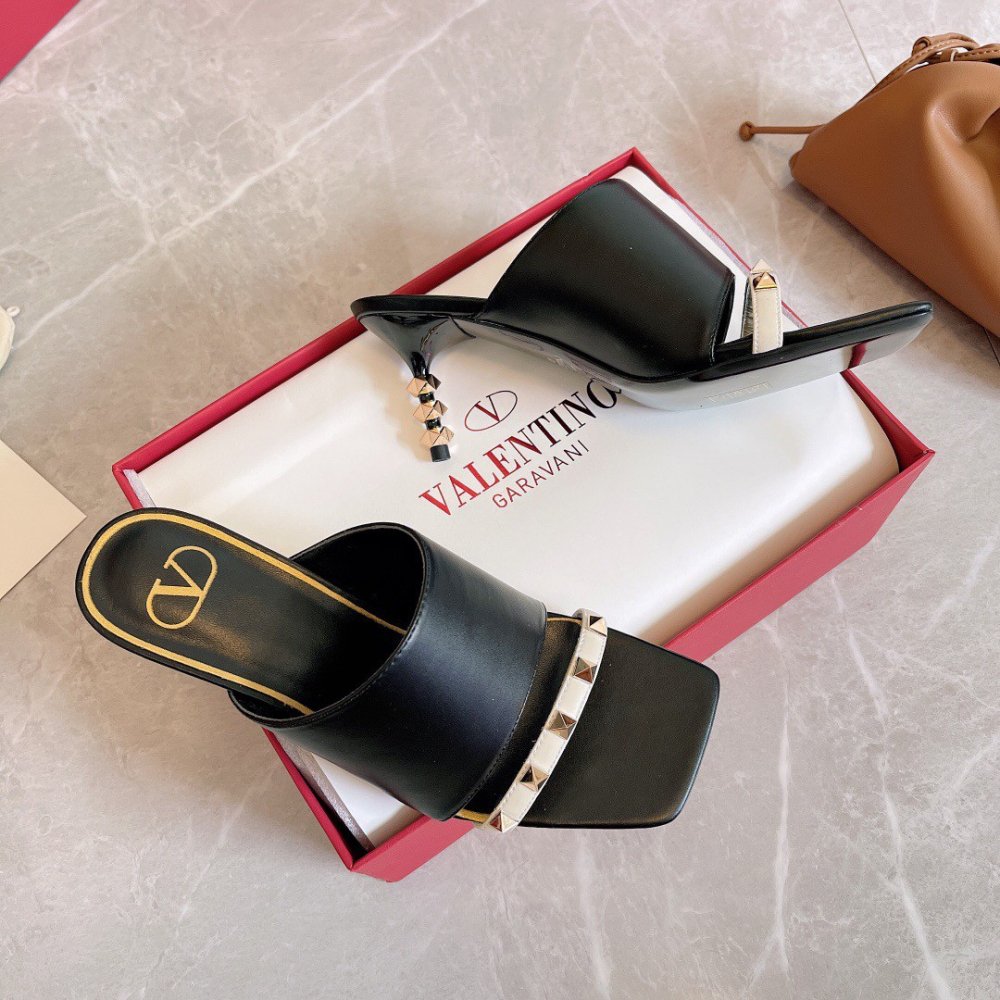 Cheap Reps Valentino Black Rockstud Slide Sandals With Sculpted Heel