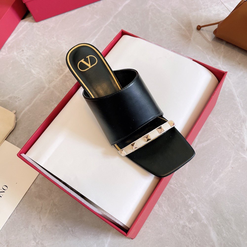 Cheap Reps Valentino Black Rockstud Slide Sandals With Sculpted Heel