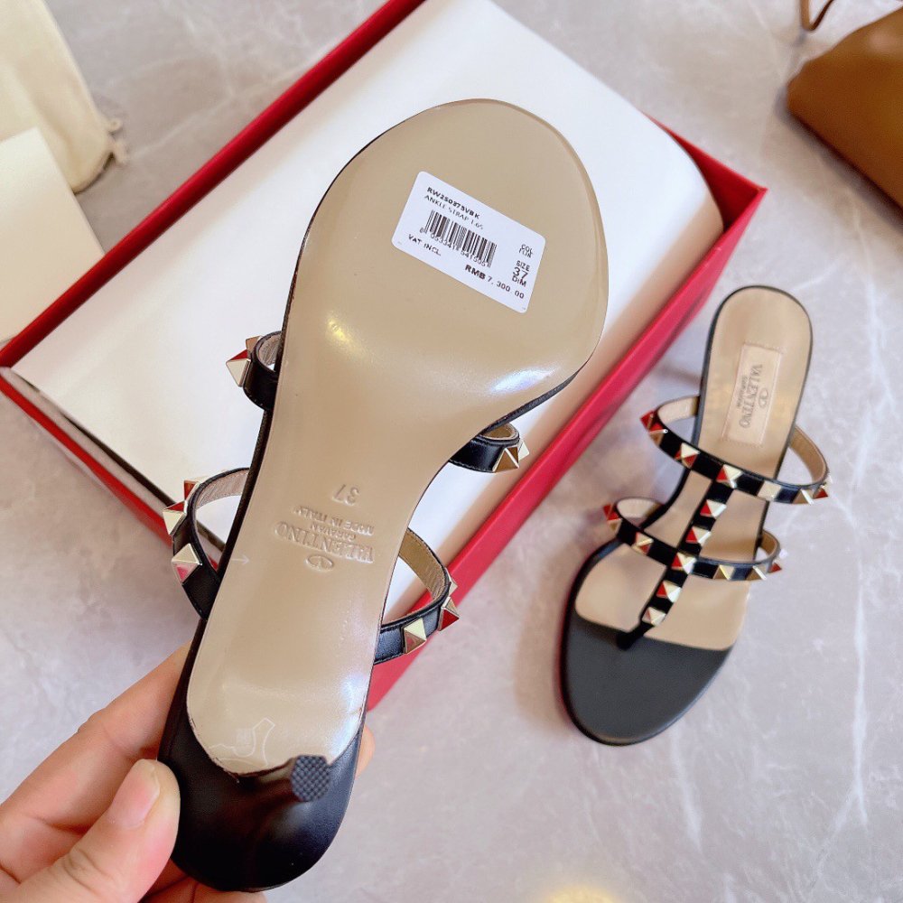 Cheap Reps Valentino Rockstud Flip Flop Sandals 50mm In Black Calfskin