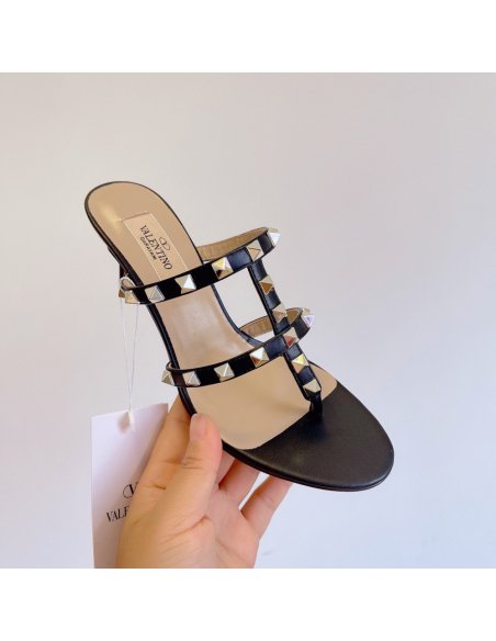 Cheap Reps Valentino Rockstud Flip Flop Sandals 50mm In Black Calfskin