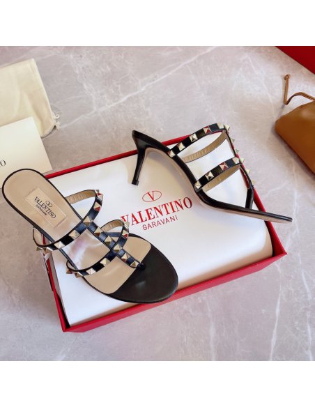 Cheap Reps Valentino Rockstud Flip Flop Sandals 50mm In Black Calfskin