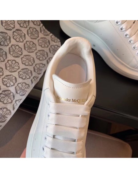 Cheap Reps Alexander McQueen Womens White Oversized Sneakers