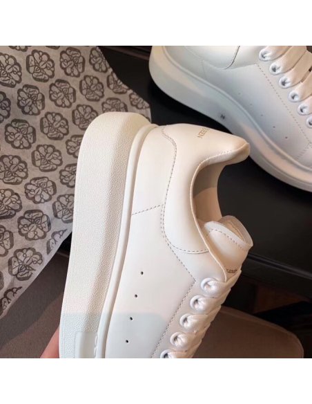 Cheap Reps Alexander McQueen Womens White Oversized Sneakers