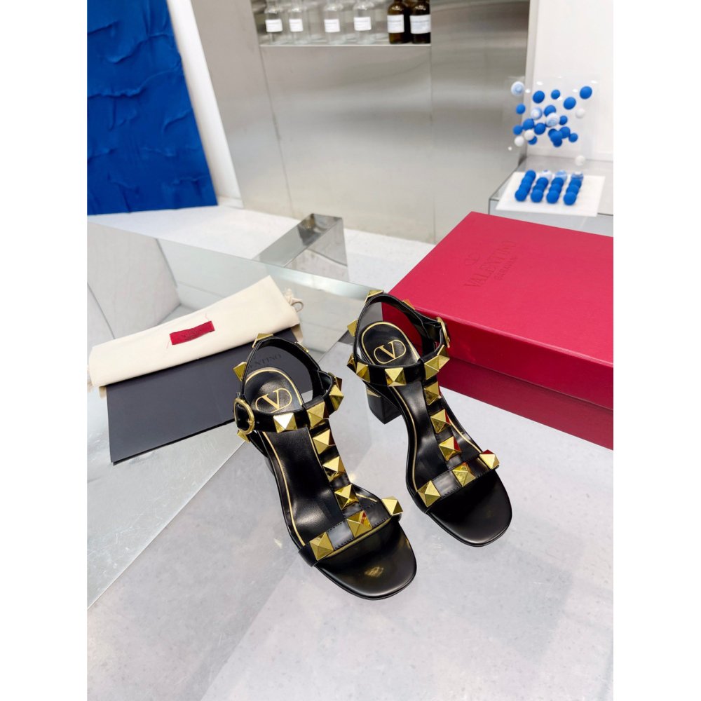 Cheap Reps Valentino Roman Stud Sandals 90mm In Black Calfskin