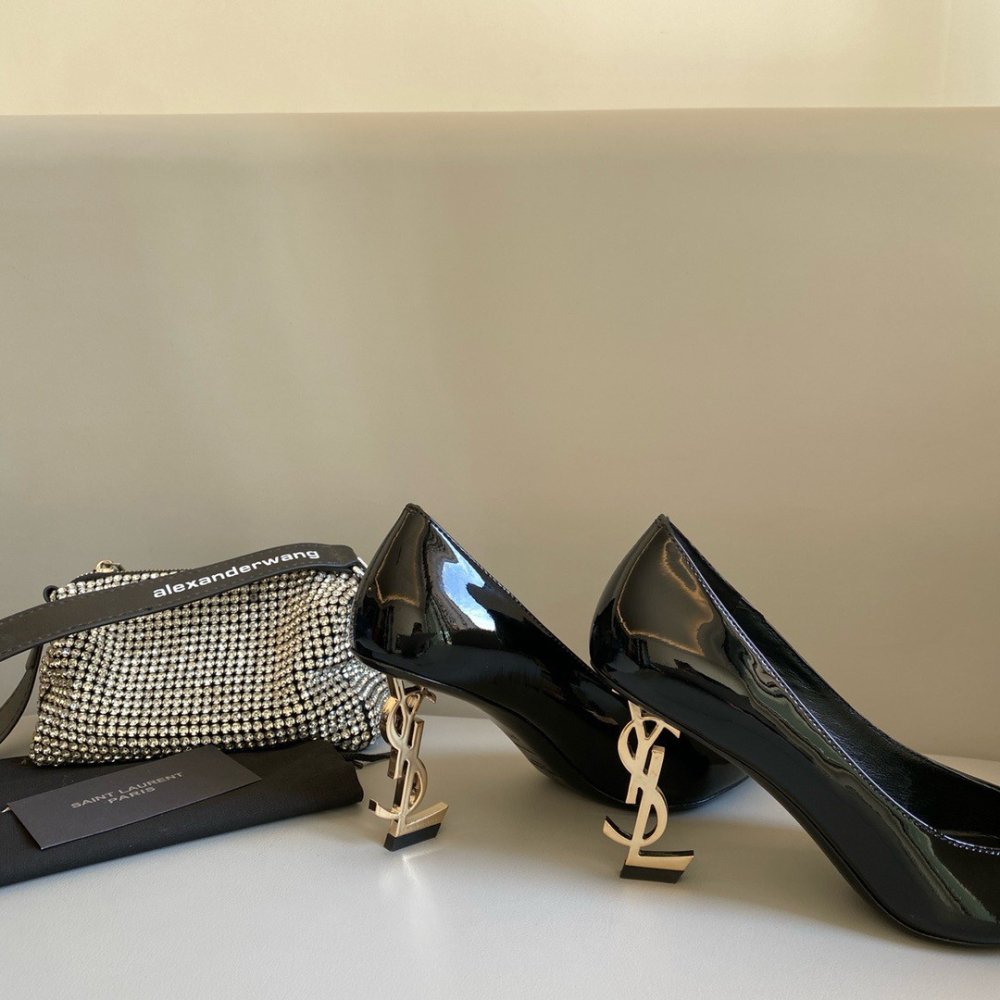 Cheap Reps Saint Laurent Opyum Pumps 85mm In Patent Leather with Gold Heel