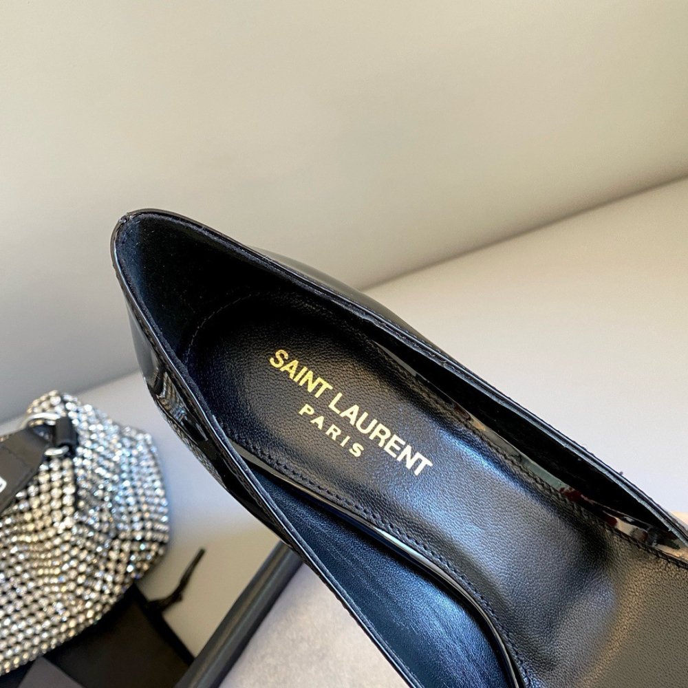 Cheap Reps Saint Laurent Opyum Pumps 85mm In Patent Leather with Gold Heel