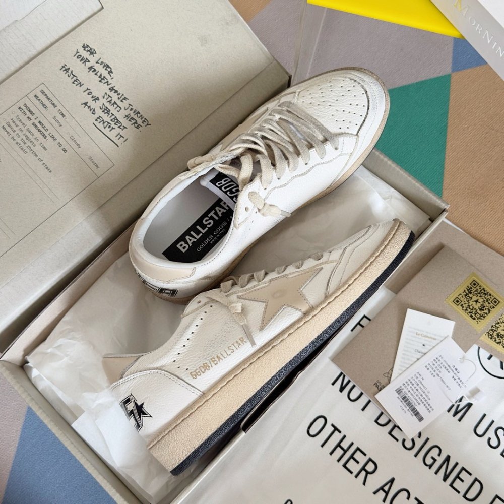 Cheap Reps Golden Goose Womens Ball Star LTD Sneakers with A Salmon-pink Nappa Star