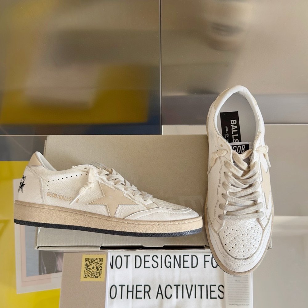 Cheap Reps Golden Goose Womens Ball Star LTD Sneakers with A Salmon-pink Nappa Star