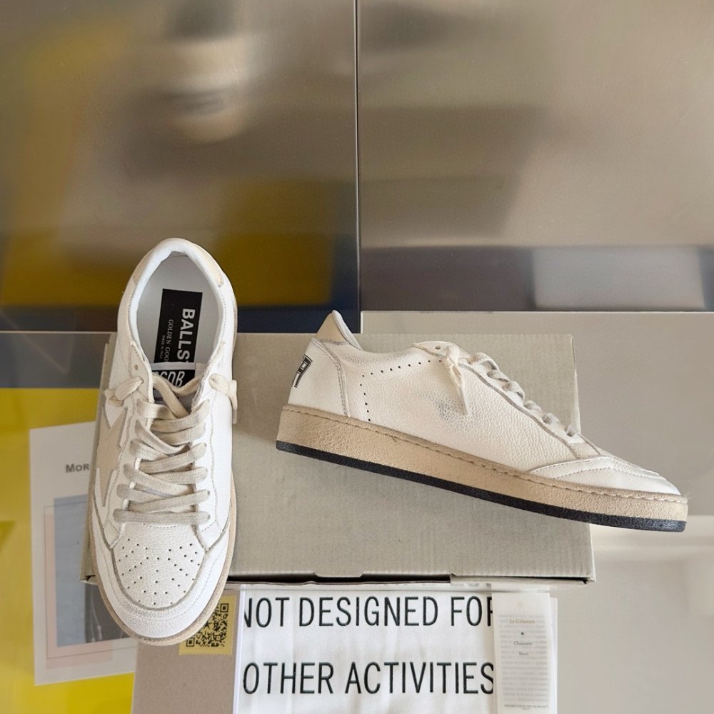 Cheap Reps Golden Goose Womens Ball Star LTD Sneakers with A Salmon-pink Nappa Star