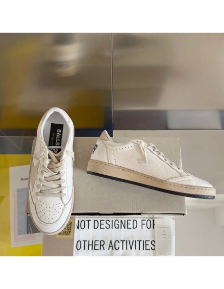 Cheap Reps Golden Goose Womens Ball Star LTD Sneakers with A Salmon-pink Nappa Star