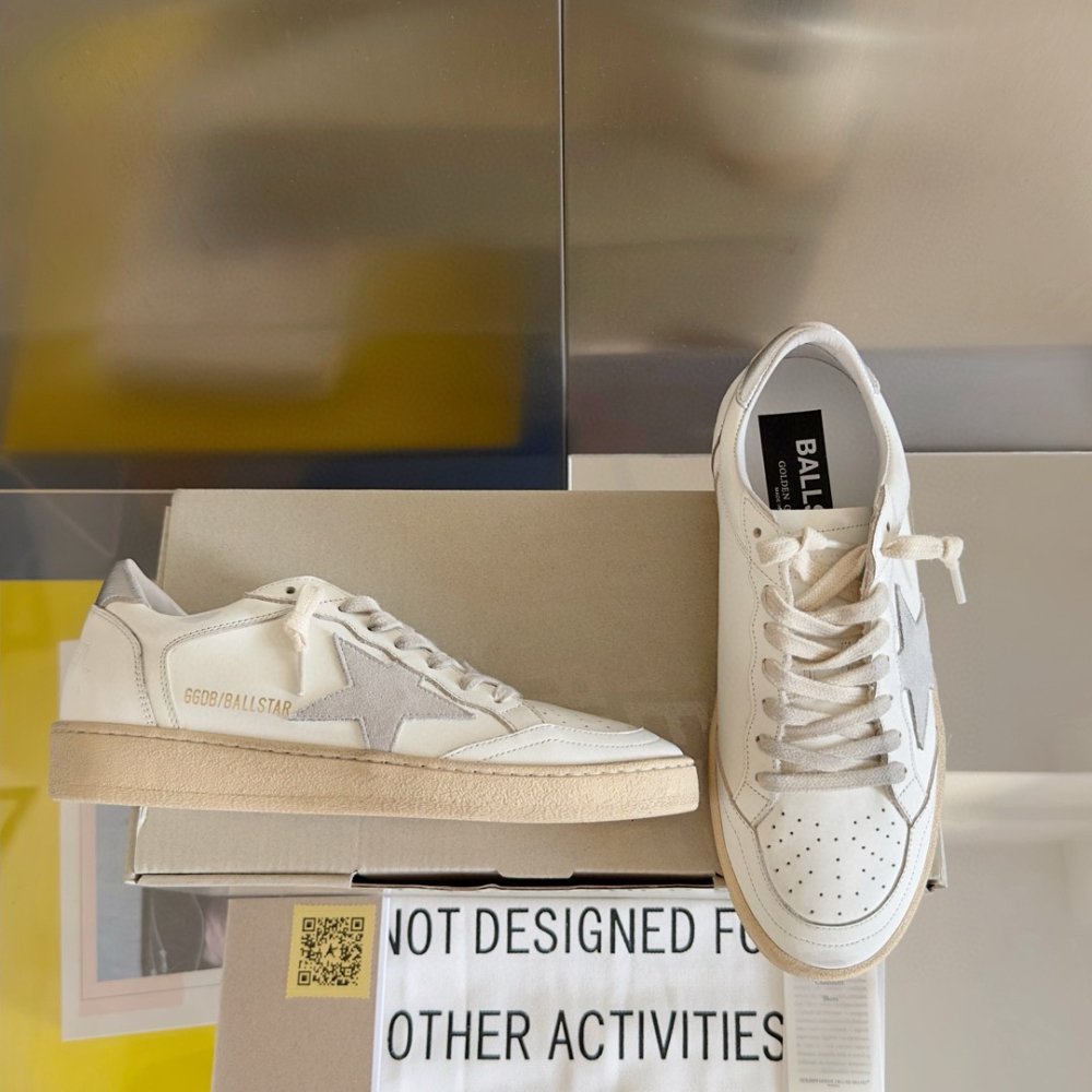 Cheap Reps Golden Goose Womens Ball Star Sneakers with Suede Atar and Metallic Leather Heel Tab