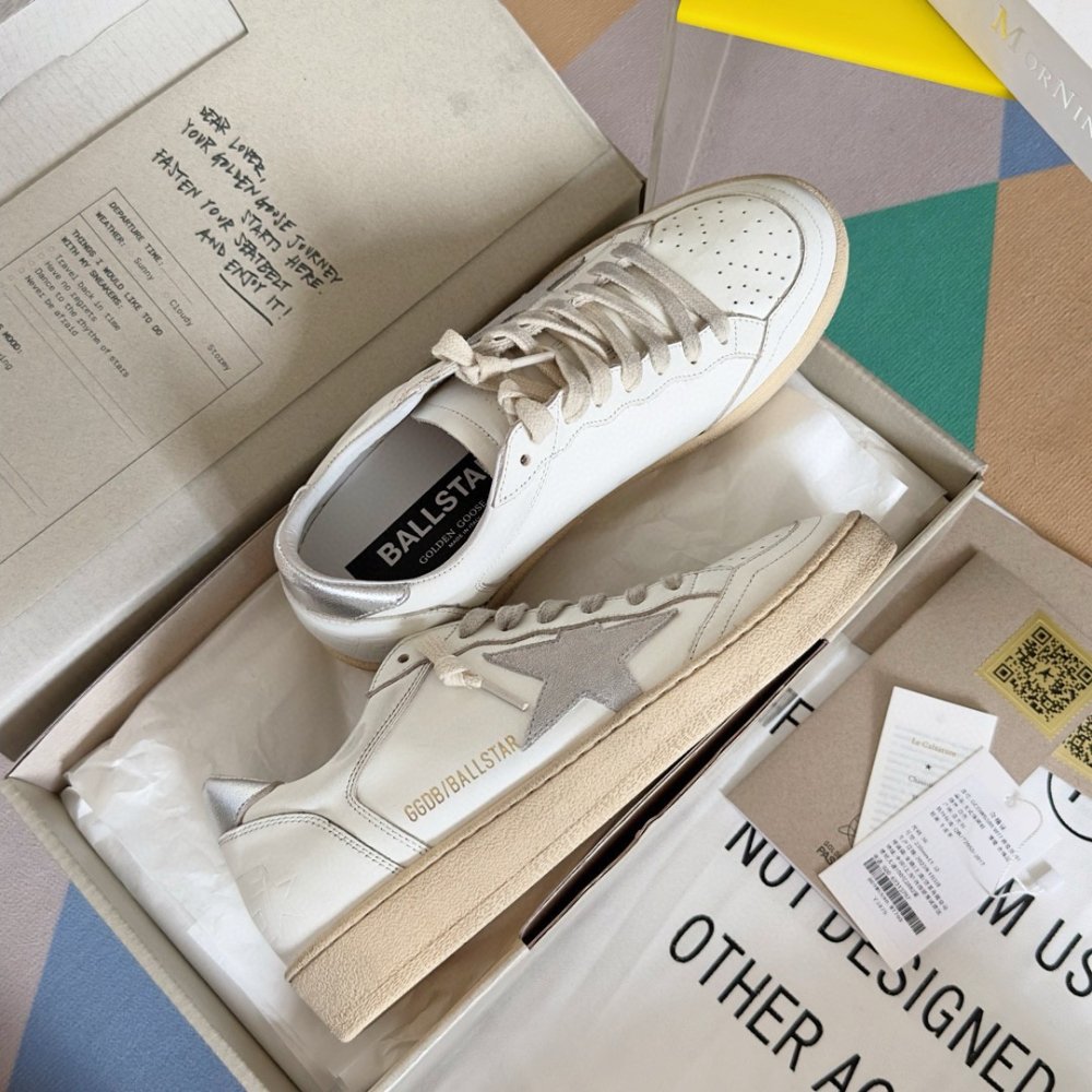 Cheap Reps Golden Goose Womens Ball Star Sneakers with Suede Atar and Metallic Leather Heel Tab