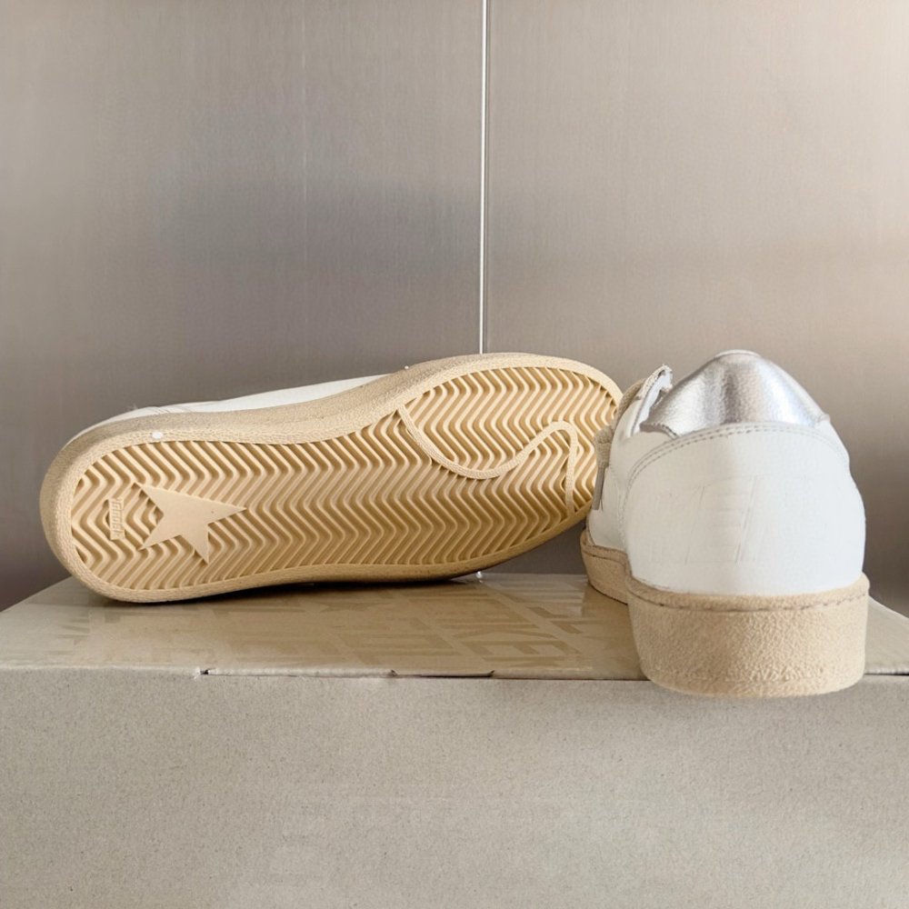 Cheap Reps Golden Goose Womens Ball Star Sneakers with Suede Atar and Metallic Leather Heel Tab