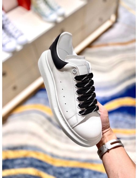 Cheap Reps Alexander McQueen Womens Oversized Sneakers With Noir Heel