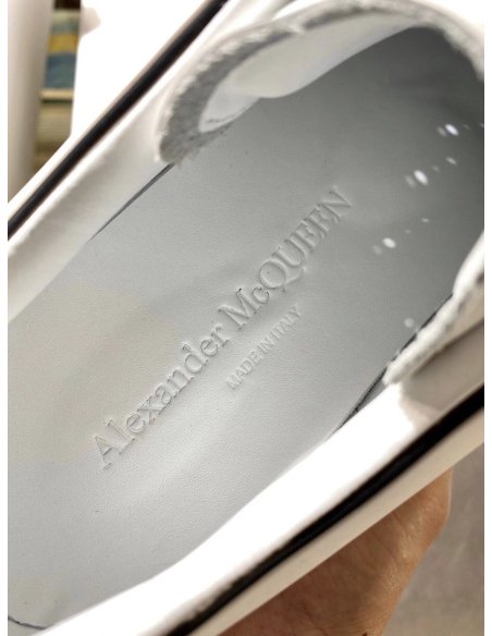 Cheap Reps Alexander McQueen Womens White/Black Oversized Sneakers