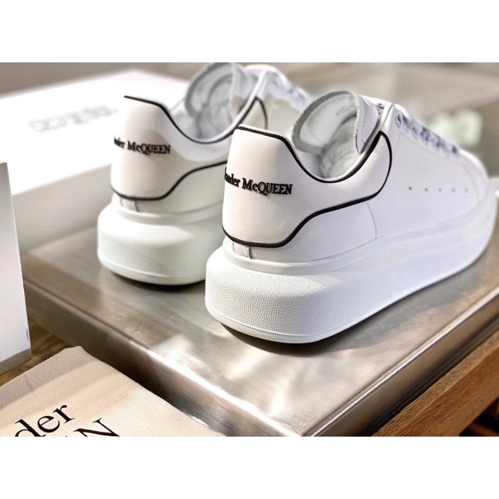 Cheap Reps Alexander McQueen Womens White/Black Oversized Sneakers