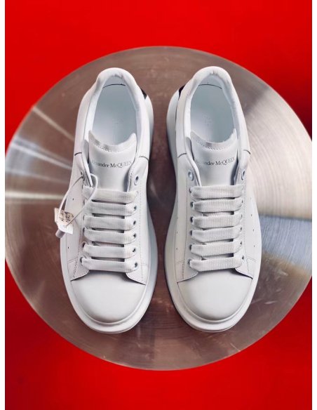 Cheap Reps Alexander McQueen Womens Oversized Sneakers With Drop Heel
