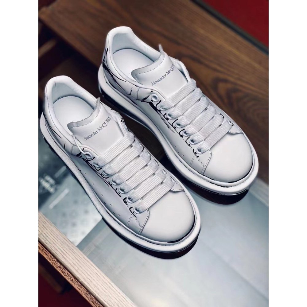 Cheap Reps Alexander McQueen Womens Oversized Sneakers With Black Printed