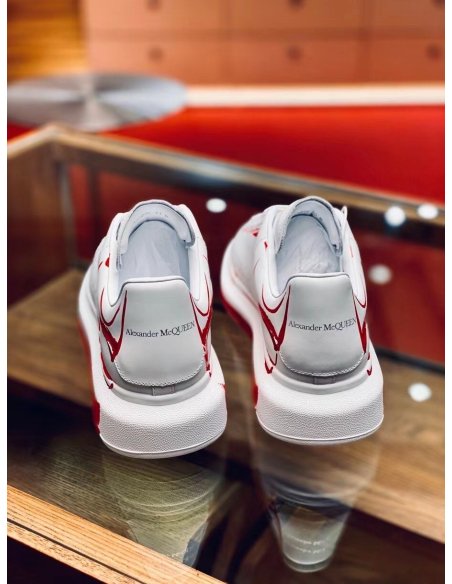 Cheap Reps Alexander McQueen Womens Oversized Sneakers With Red Printed