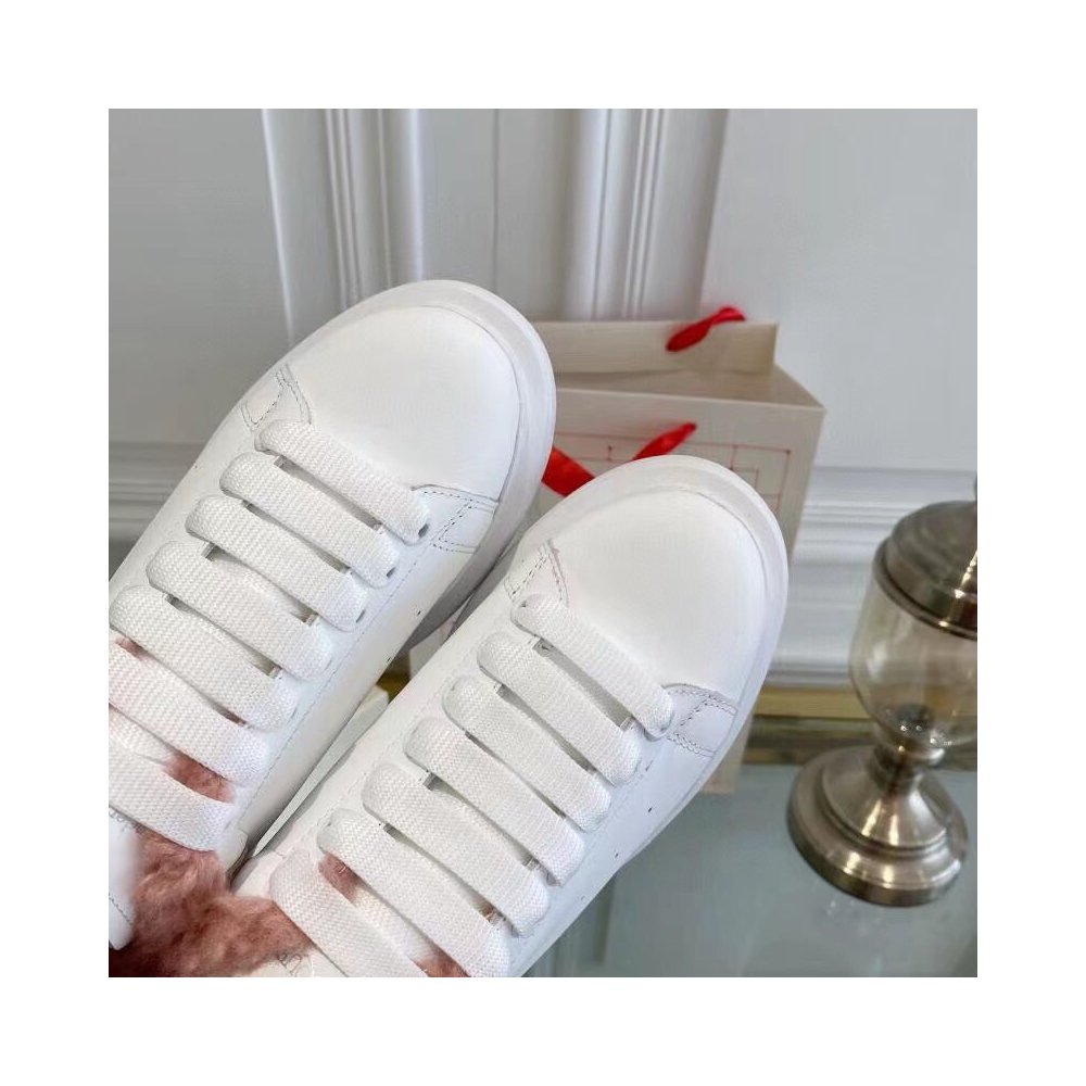 Cheap Reps Alexander McQueen Womens Oversized Sneakers With Pink Shearling