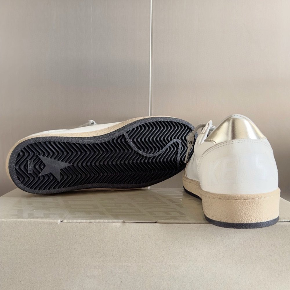 Cheap Reps Golden Goose Womens Ball Star Sneakers with Gold Star and Heel Tab