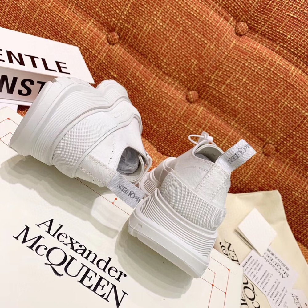 Cheap Reps Alexander McQueen Womens White Tread Slick Lace Up Sneakers