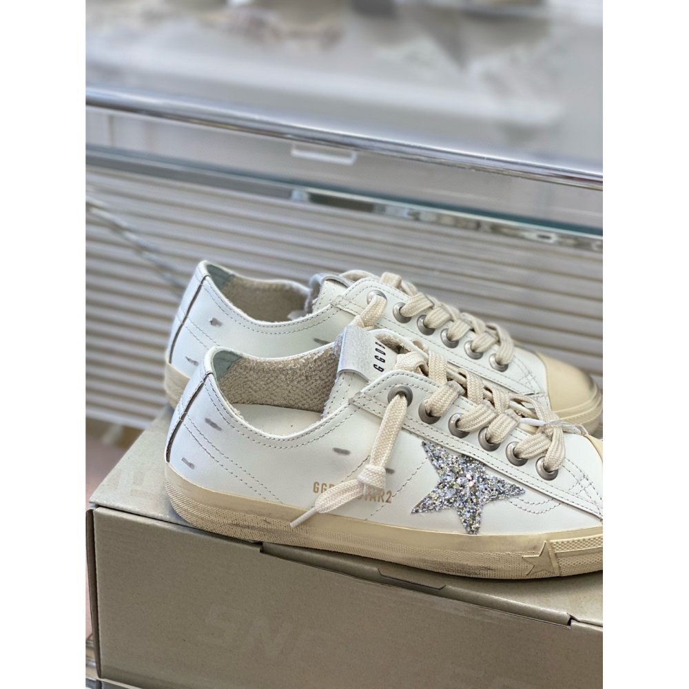 Cheap Reps Golden Goose Womens V-Star Sneakers with Glitter Star