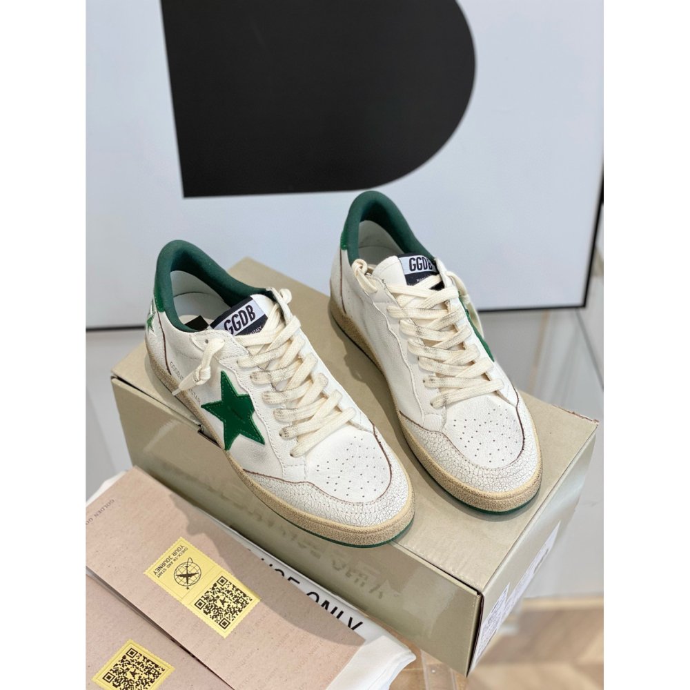 Cheap Reps Golden Goose Womens Ball Star Sneakers with Green Star and Heel Tab