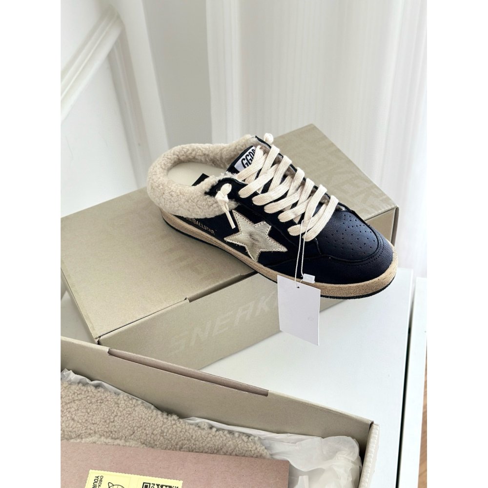 Cheap Reps Golden Goose Womens Black Ball Star Sabots with Shearling Lining