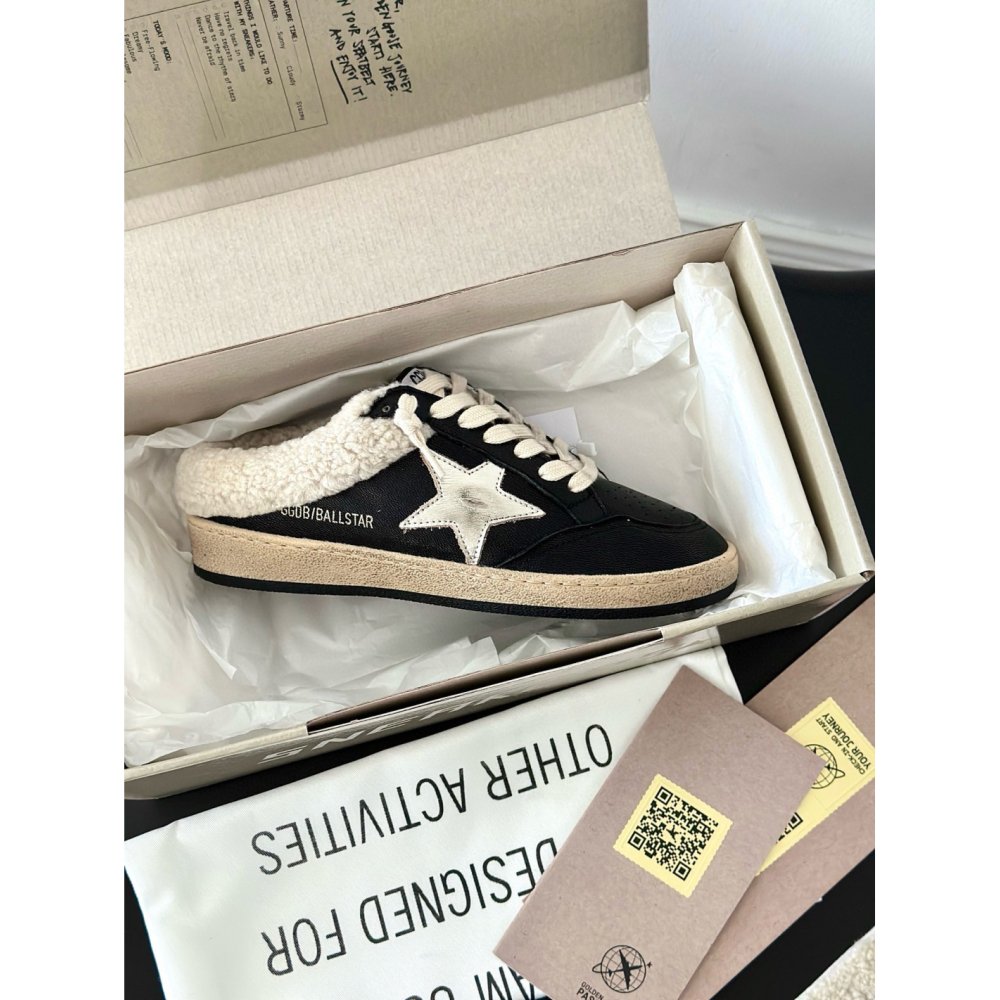 Cheap Reps Golden Goose Womens Black Ball Star Sabots with Shearling Lining