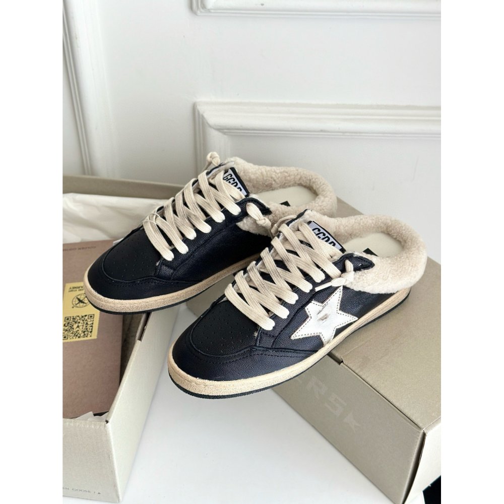 Cheap Reps Golden Goose Womens Black Ball Star Sabots with Shearling Lining